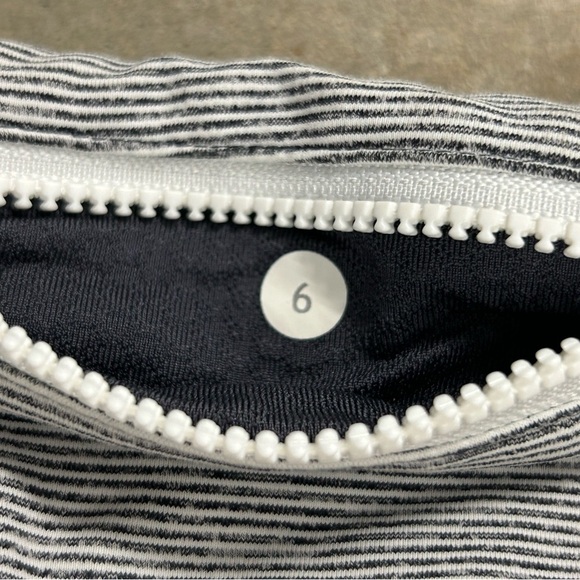 lululemon athletica shorts - Picture 3 of 3